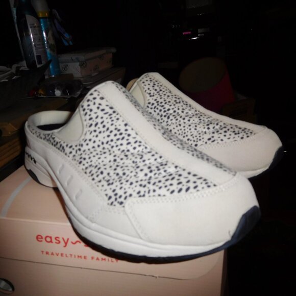 NEW 9.5M EaSY SPIRIT TRAVEL TIME CLOGS LIGHT NATURAL POLKA DOT - Picture 1 of 10